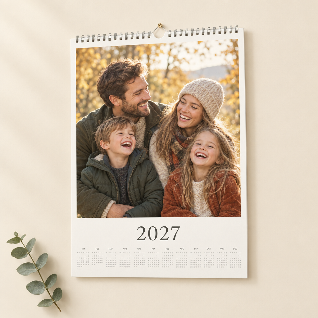 Fotokalender 2027 mit Familienfoto auf dem Deckblatt