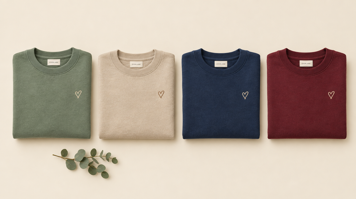 Pulloverfarben Salbeigrün, Sand, Navy und Bordeaux
